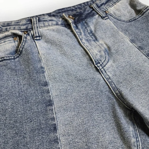 Two Toned Denim Mom Jeans Size 28 High Waisted Raw Hem Cropped - Picture 7 of 13